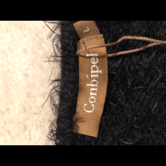 Sweater - Picture 5 of 6